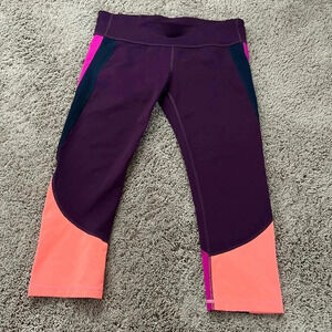 Gap fit GapFit color block Capri leggings large plum purple peach pink